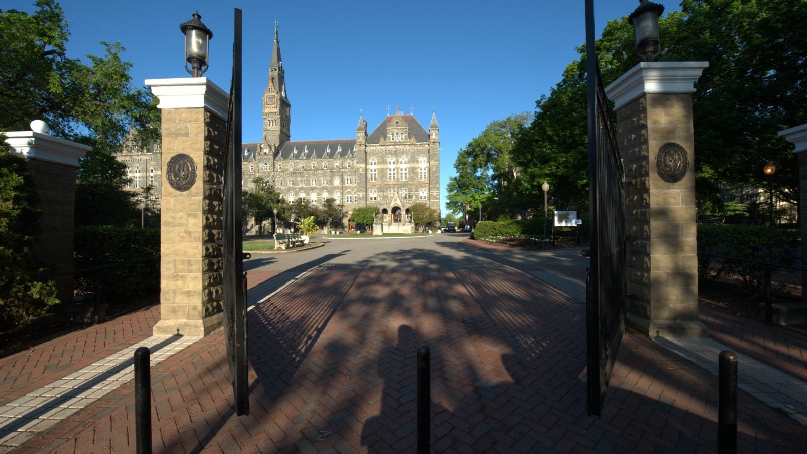 Georgetown University front gates