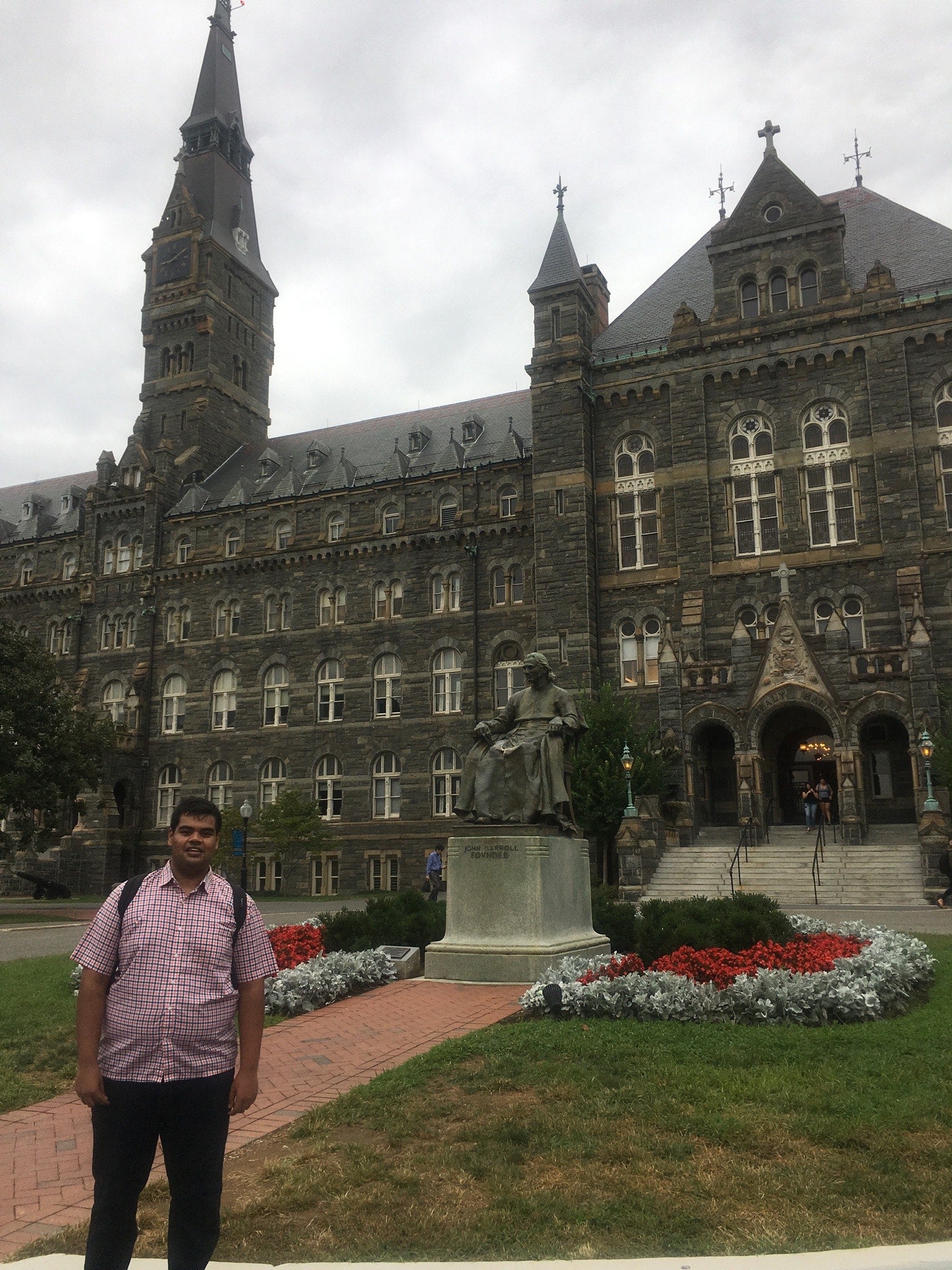 How to Write the Georgetown University Application Essays | CollegeVine Blog