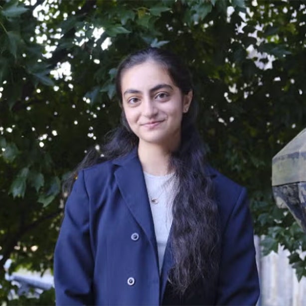 Headshot of Pooja-Narayan
