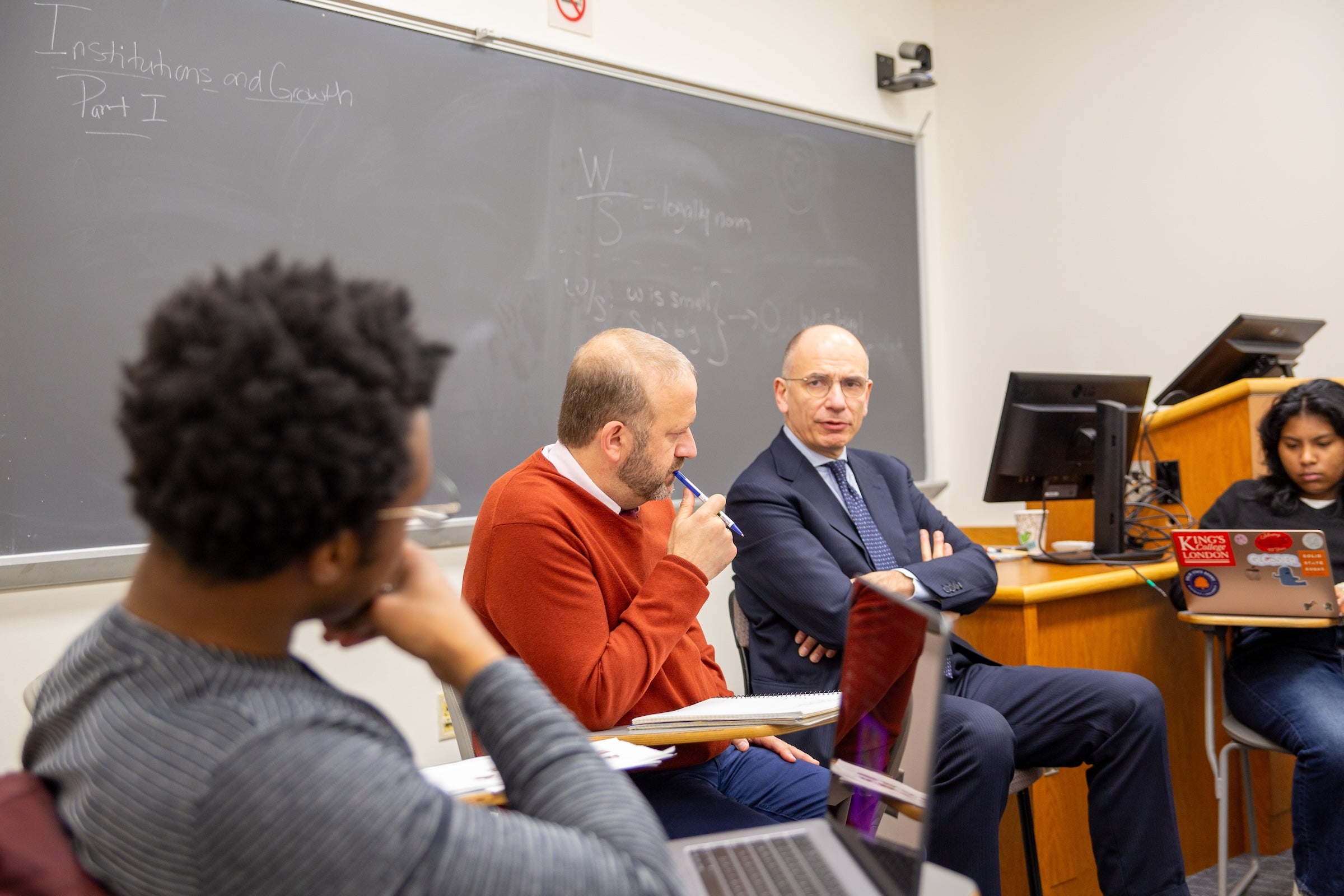 Enrico Letta presents to class of School of Foreign Service students