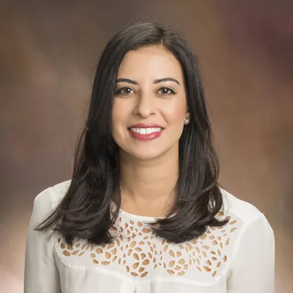 Headshot of Hanna Christina