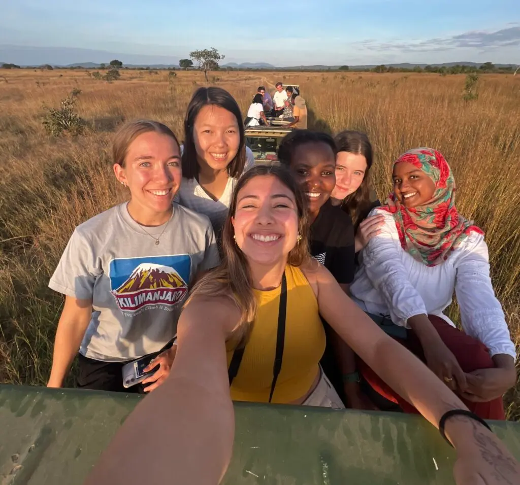 Andrea Nucete and her classmates take a selfie on safari.