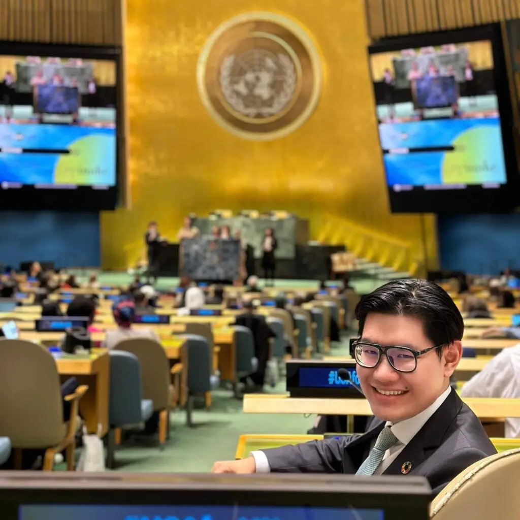 Hai Nguyen sits in the UN General Assembly.