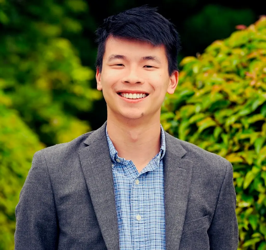Sam Li headshot