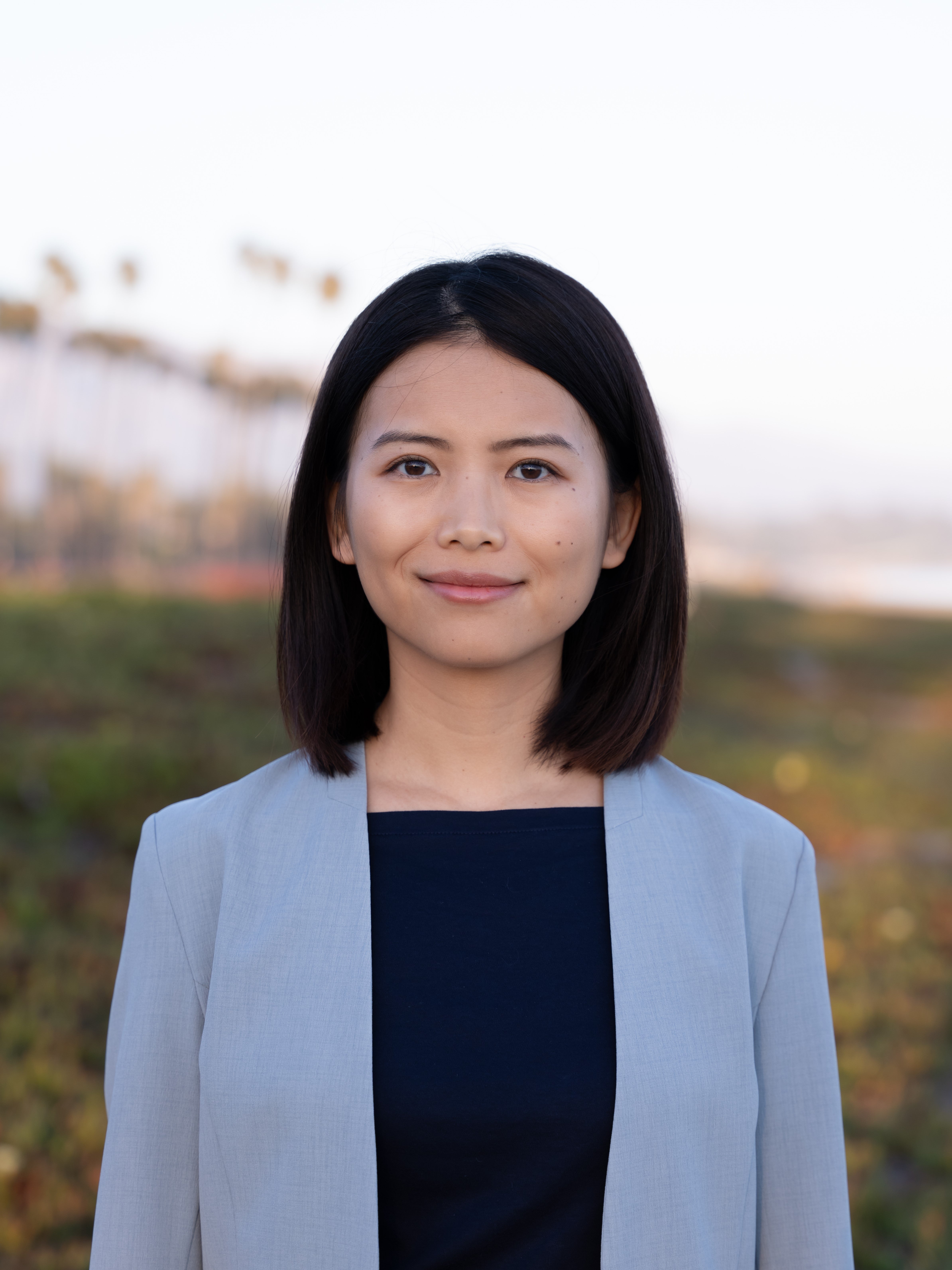 Professor Yifan (Flora) He