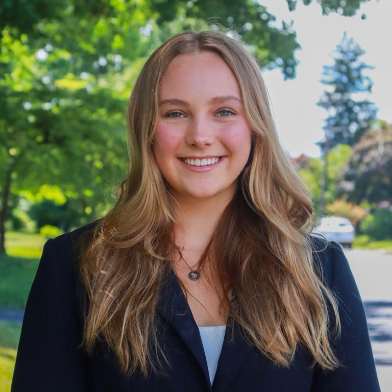Headshot of Rosa HUFFMAN smiling