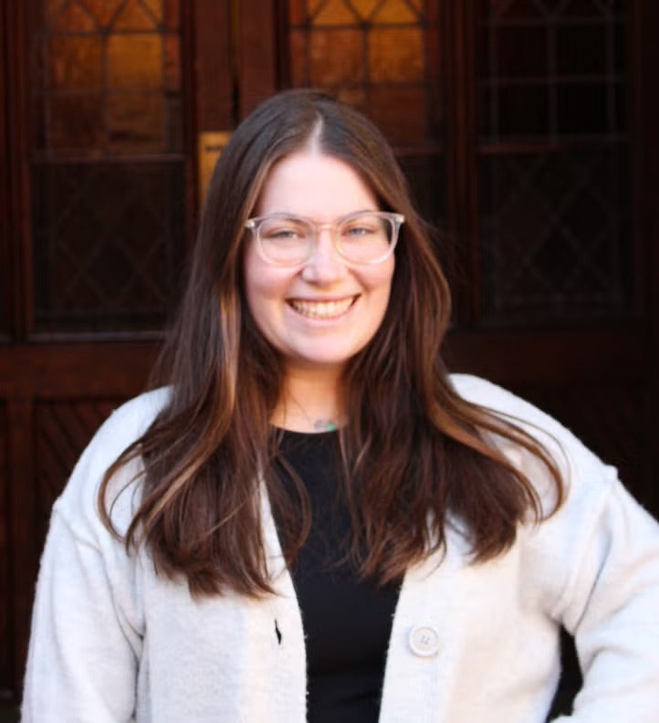 Headshot of a smiling Sammie Feldbaum